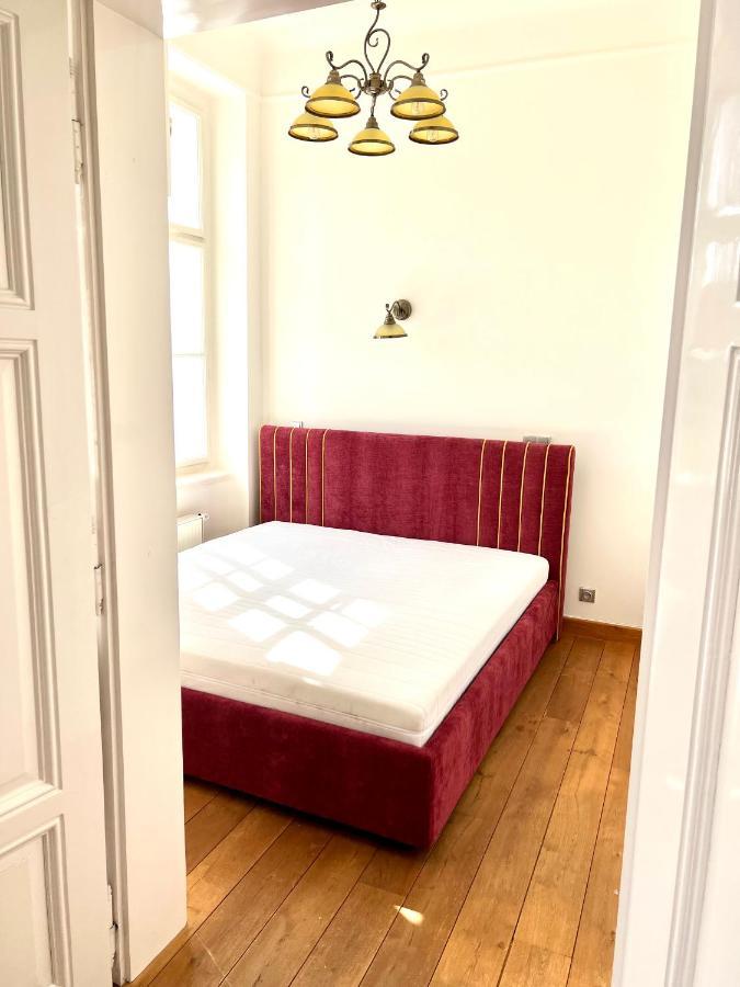 Charles Bridge Apartment Prague Exterior photo