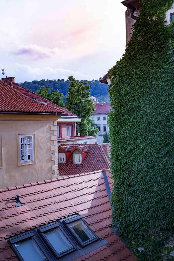 Charles Bridge Apartment Prague Exterior photo